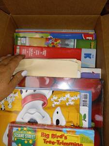 lot 9949 image: 3 Boxes of Childrens Library Books