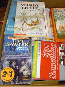 lot 9961 image: 3 Boxes of Childrens Library Books