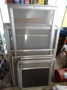 lot 1030 image: Storm Window Lot