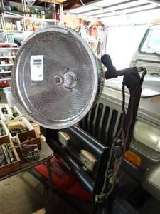 lot 1033 image: VINTAGE BURDICK ZOALITE Z-15 Floor Heat Lamp