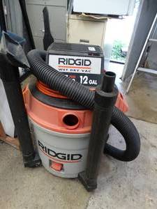 lot 1042 image: Ridgid 4.25Hp 12 Gallon Shop-Vac