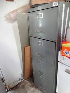 lot 1048 image: 4 Drawer Metal File Cabinet w Contents and Misc