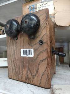 lot 1057 image: Old Crank Phone Magneto