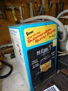 lot 1095 image: Sump Pump