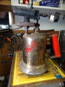 lot 1135 image: Vintage torch