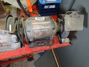 lot 1138 image: Craftsman Bench Grinder