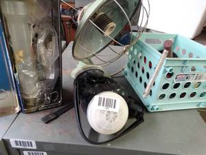 lot 1165 image: Mask  Heater  Misc Tools