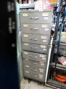 lot 1166 image: 8 Drawer Metal File Cabinet wo Contents