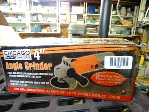 lot 1180 image: 4 Angle Grinder