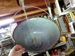lot 1186 image: Large Hanging Pot  Planter