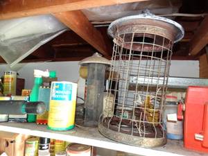 lot 1219 image: Feeder and Yard Chemicals