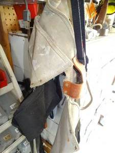 lot 1225 image: Tool Holders and Dog Leads and More