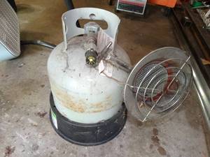 lot 1255 image: Propane Heater