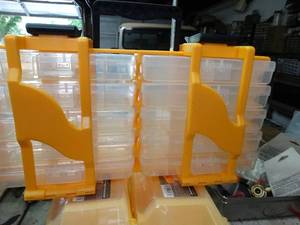 lot 1292 image: Portable Small Item Organizer