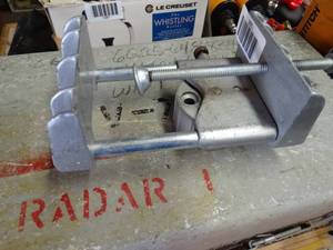 lot 1286 image: Craftsman Doweling Jig