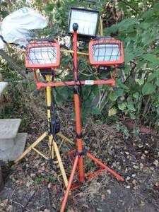 lot 1329 image: Shop Lights
