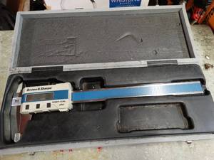 lot 1276 image: Brown & Sharpe Digital Caliper