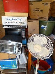 lot 1310 image: Lot of Misc Items in Trailer  Vintage Cooler  Heater  