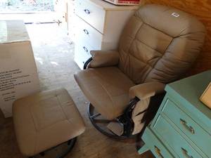 lot 1315 image: Gliding Rocker and Foot Rest