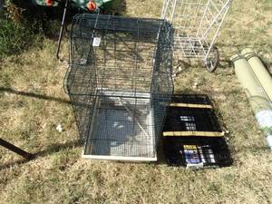 lot 1326 image: Lot of 2 Small Animal Bird Cages