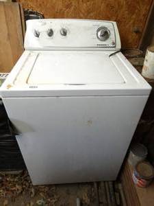 lot 1383 image: Whirlpool Top Load Washer