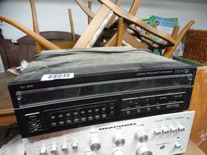 lot 1350 image: Retro Zenith Linear Tracking Turntable CV660