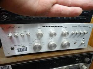 lot 1351 image: Marantz Console Stereo Amplifier 1060