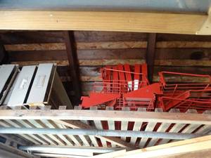 lot 1489 image: Lot of Metal Shelf Attachments in Ceiling