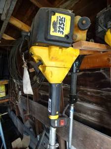 lot 1473 image: Eager Beaver Gas Weed Eater
