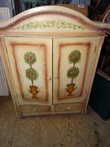 lot 1499 image: Decorative Painted Wood Cabinet