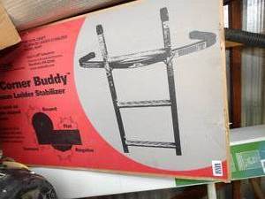 lot 1517 image: Ladder Stabilizer
