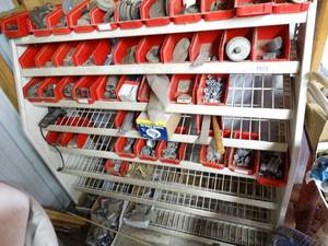 lot 1591 image: Rack with misc items