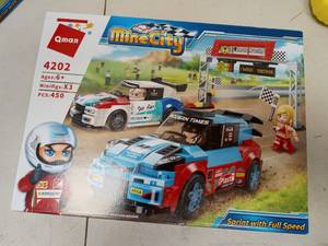 lot 7183 image: Mine City Lego set 450 pcs