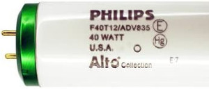 lot 8521 image: phillips F40T12DX 40 Watt, 2 Pack, 4 ft