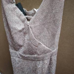 lot 9918 image: SPARKLE DRESS SIZE L