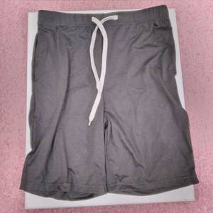 lot 9947 image: BLACK PULL ON SHORTS SIZE L