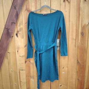 lot 9950 image: LONG SLEEVE BLUE SHORT DRESS SIZE M