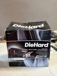 lot 926 image: DieHard 6V12V Battery Charger and Maintainer. Old New Stock