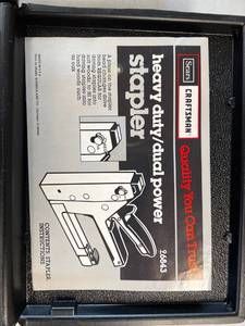 lot 932 image: Craftsmen Heavy-Duty Stapler Kit. Old New Stock