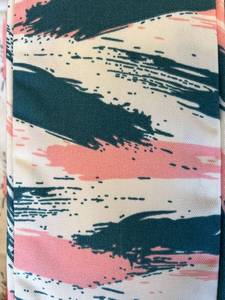 lot 960 image: Pink and Green pattern outdoor seat cushion and pillow