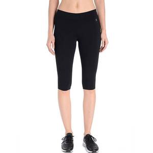 lot 1113 image: Womens Capri Stretch Activewear Leggings XL