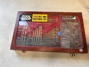 lot 1145 image: 250 piece drill bit and fastener set.
