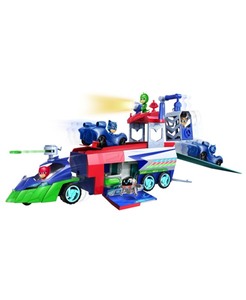 lot 2112 image: Pj Masks Pj Seeker with 3 Hero Figures