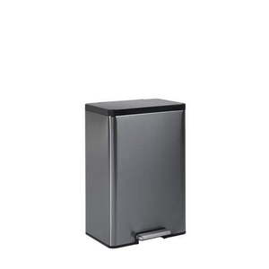 lot 2917 image: Rubbermaid 6024266 12 gal Gray Step-on Trash Can