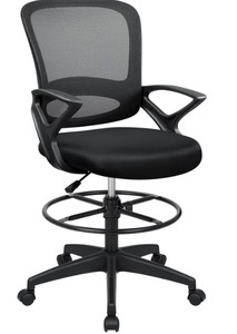 lot 2883 image: Amazon Basics Black Office Chair (stock photo approximate)