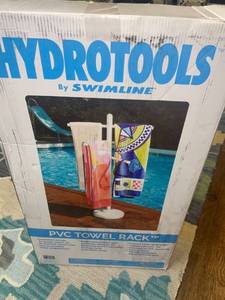 lot 3670 image: Towel rack for around the pool