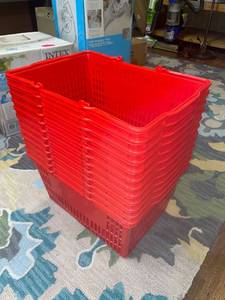 lot 3675 image: 12 shopping baskets