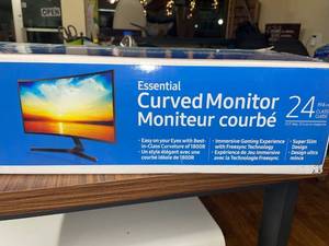 lot 3696 image: Samsung curved monitor tested and working