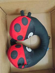 lot 296 image: coolbebe kids neck travel pillow