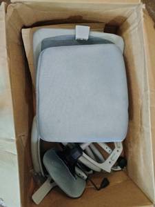 lot 327 image: chair